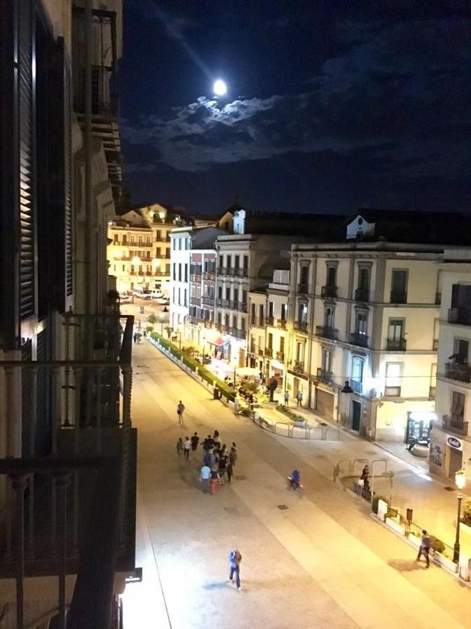 Antico Corso Charme Bed & Breakfast Cagliari Bagian luar foto
