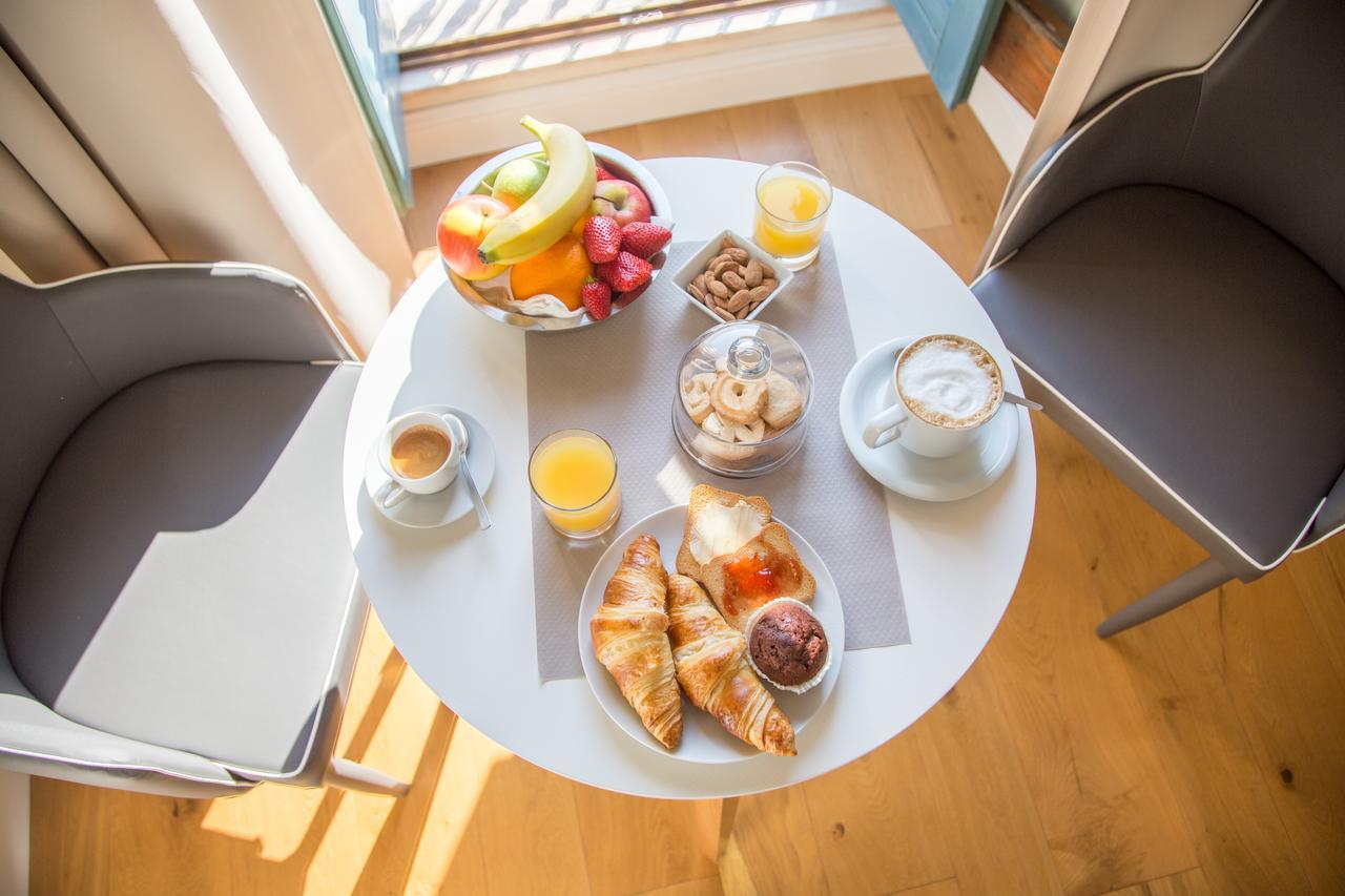 Antico Corso Charme Bed & Breakfast Cagliari Bagian luar foto