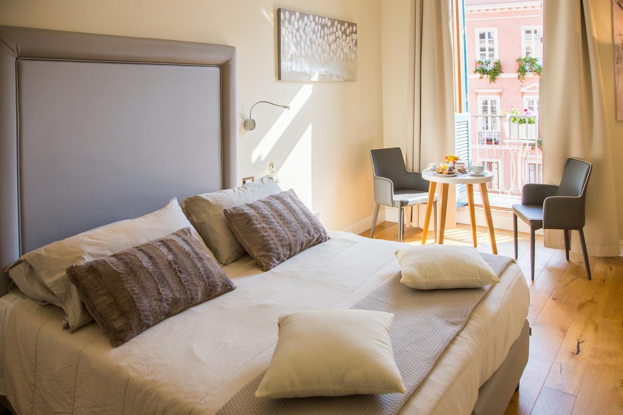 Antico Corso Charme Bed & Breakfast Cagliari Bagian luar foto