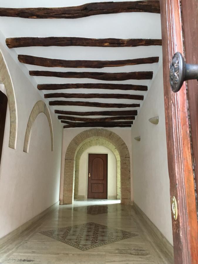 Antico Corso Charme Bed & Breakfast Cagliari Bagian luar foto