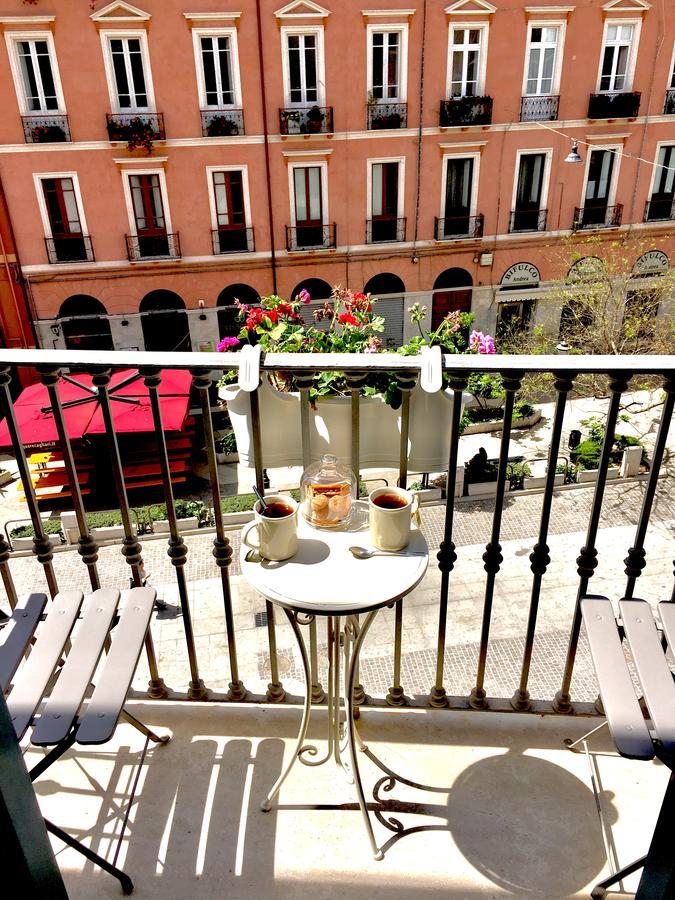 Antico Corso Charme Bed & Breakfast Cagliari Bagian luar foto