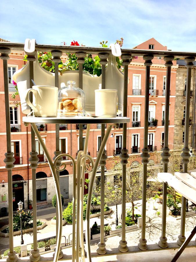 Antico Corso Charme Bed & Breakfast Cagliari Bagian luar foto